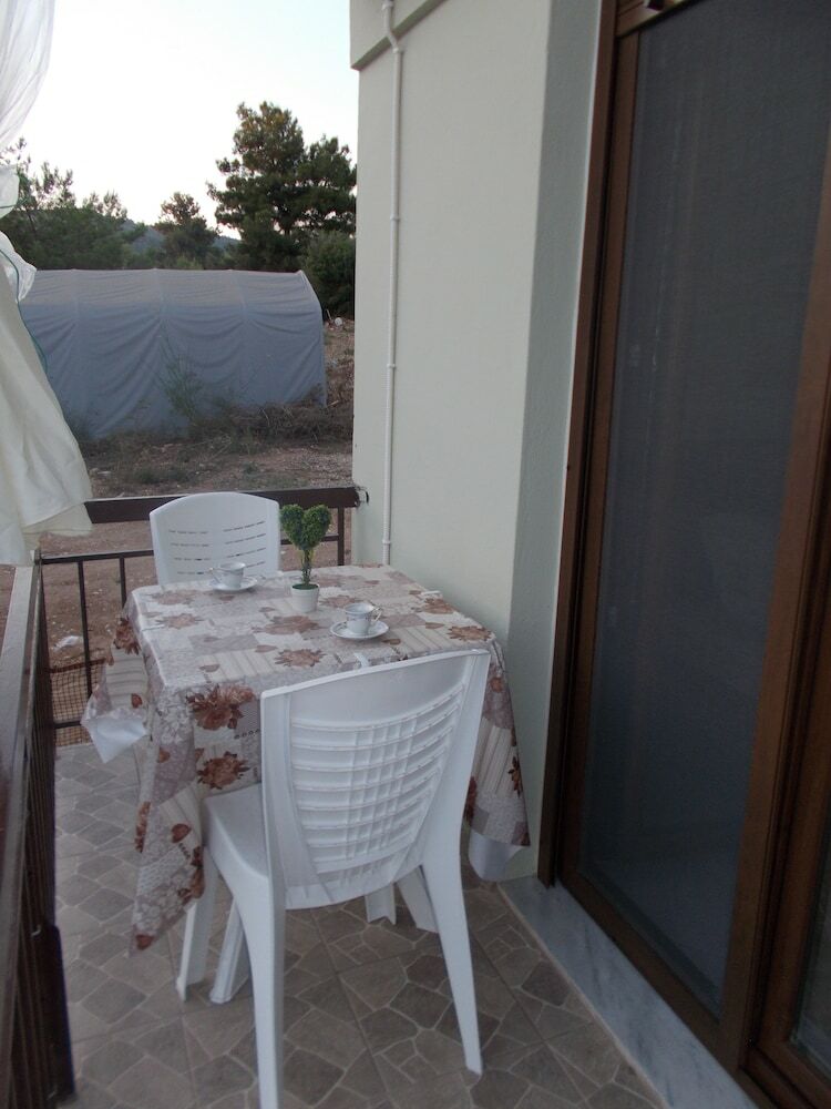 Apartamentos Maria Dina Studios