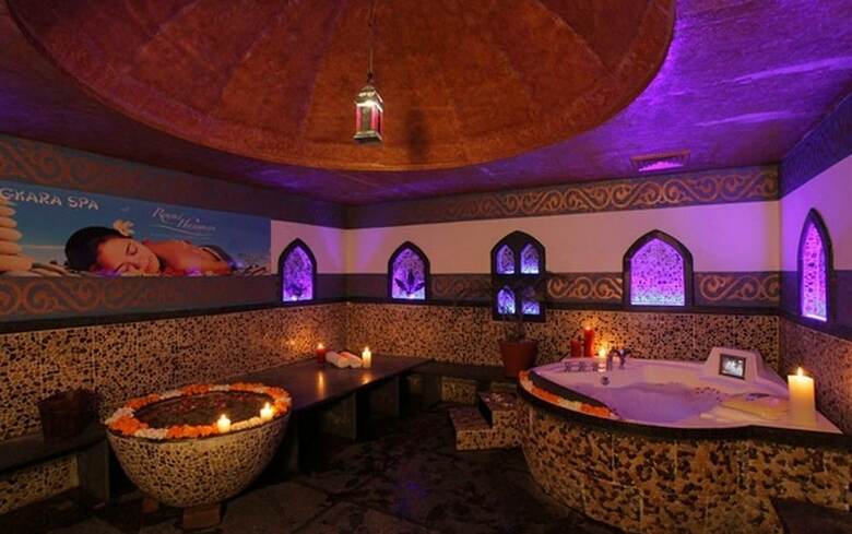 Hotel Noor-us-sabah Palace