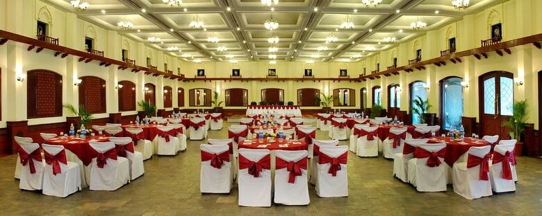 Hotel Noor-us-sabah Palace