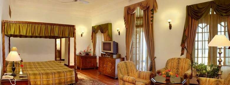 Hotel Noor-us-sabah Palace