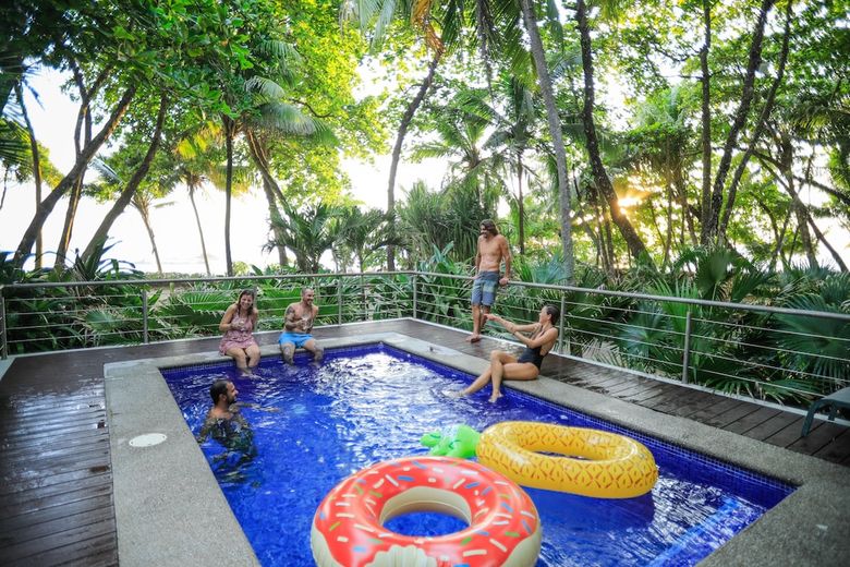 Hotel Nekaui Beachfront Villa 2 - Experience Nature