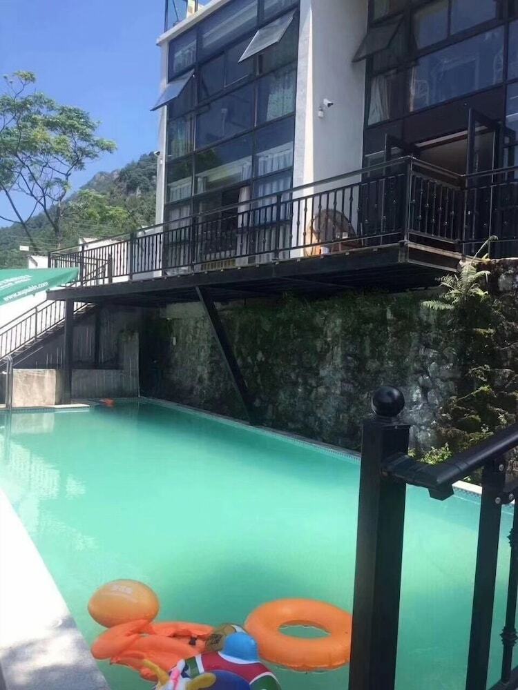 Huating Villa