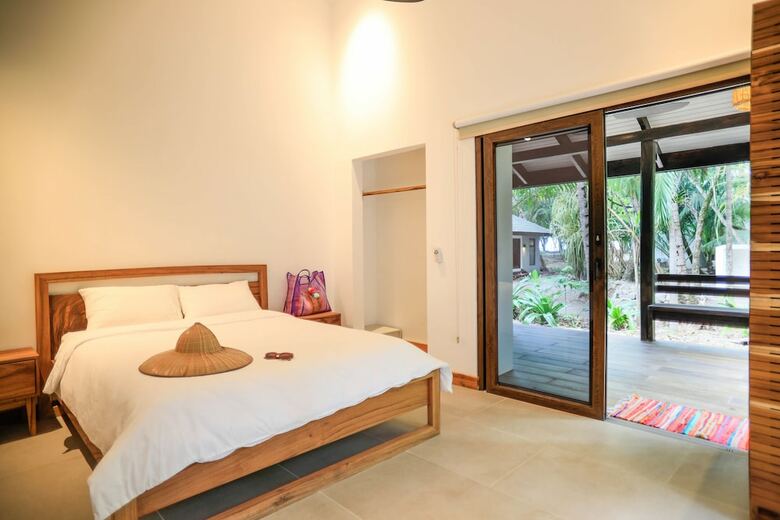 Hotel Nekaui Beachside Villa 3 - Experience Nature