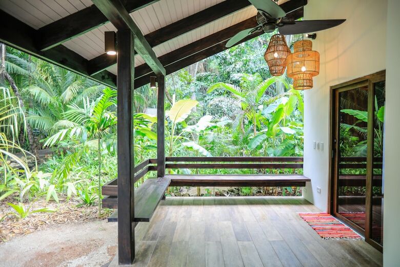 Hotel Nekaui Beachside Villa 3 - Experience Nature