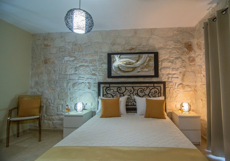 Olive Luxury Stone Villas