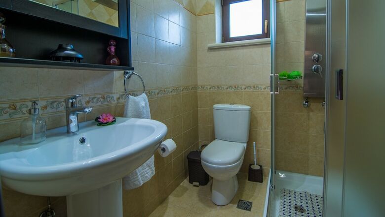 Olive Luxury Stone Villas