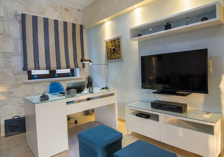 Olive Luxury Stone Villas