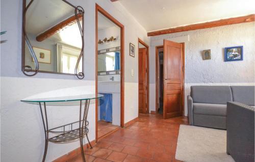 Holiday Home Notre Dame Des Palli�res