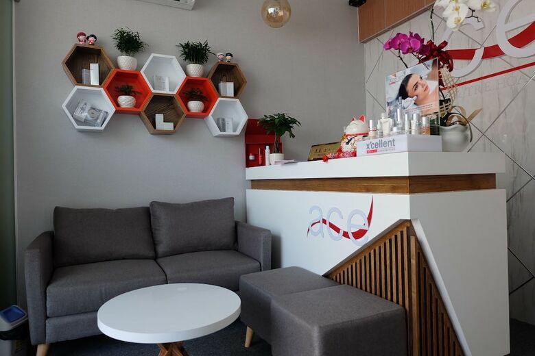 Hotel Ace Home De Tham