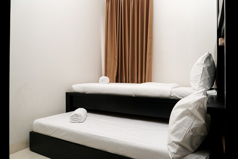 2br Apartment Seaview With Workspace At Mediterania Marina Ancol