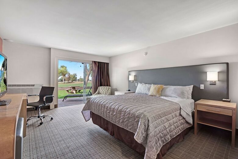 Hotel Ramada By Wyndham Holtville