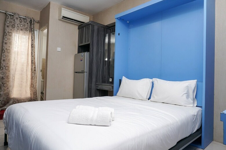 Blue Studio Apartment At Green Bay Pluit