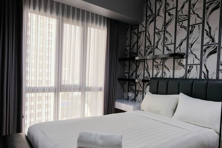 3br Apartment With Pool View At M-town Residence