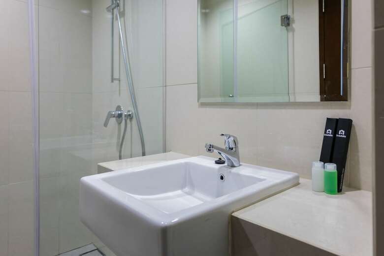 3br Apartment With Pool View At M-town Residence