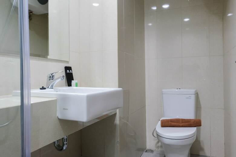 3br Apartment With Pool View At M-town Residence