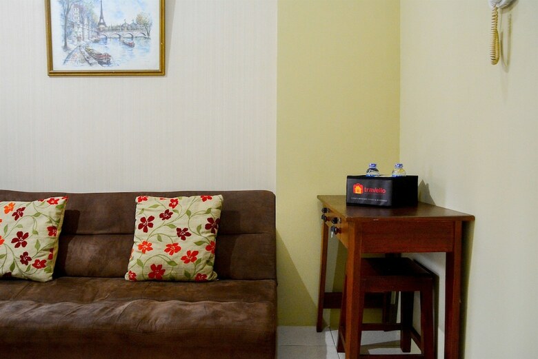 Comfy 2br Green Bay Pluit Apartment