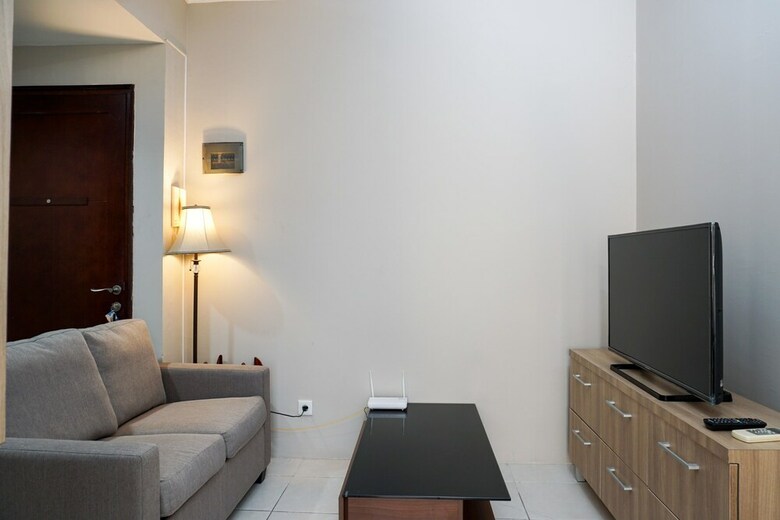 Cozy 2br Mediterania Ancol Apartment