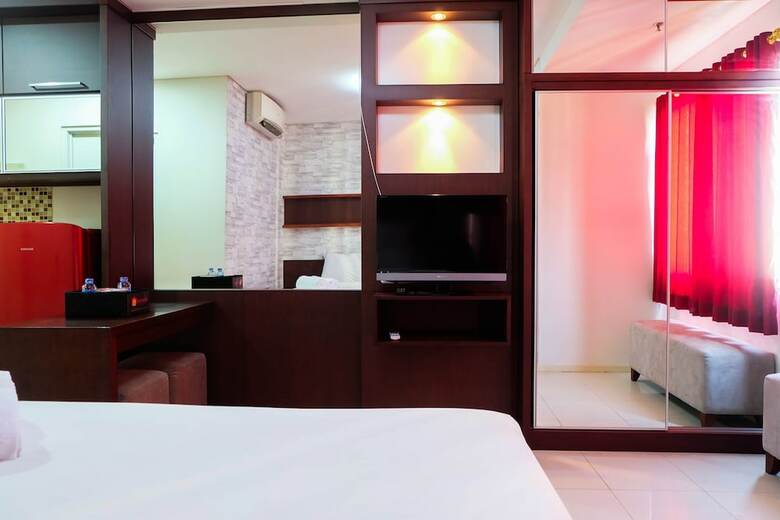 Comfy Studio Cosmo Terrace Apartment