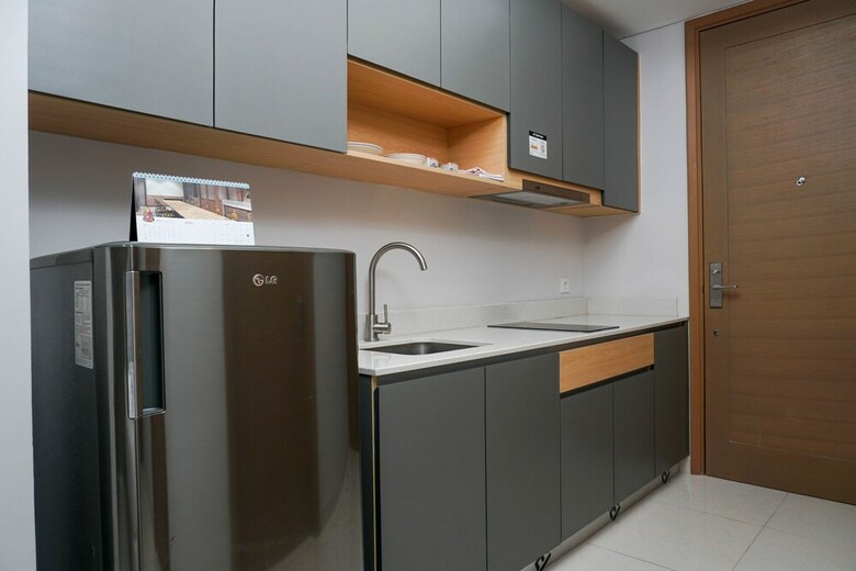 Cozy Studio Apartment At Taman Anggrek Residence