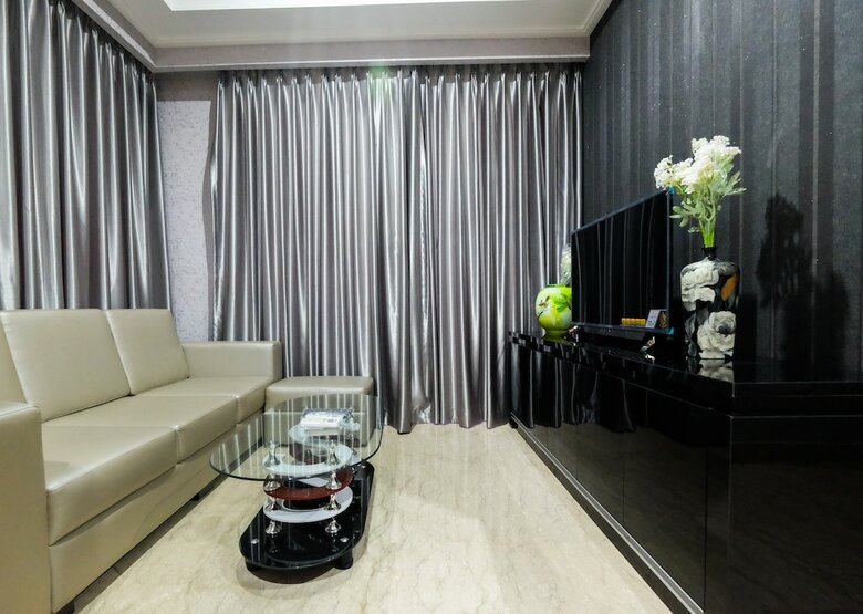 Elegant 2br Menteng Park Apartment