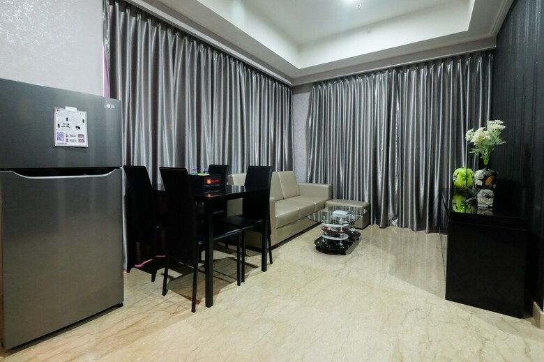 Elegant 2br Menteng Park Apartment