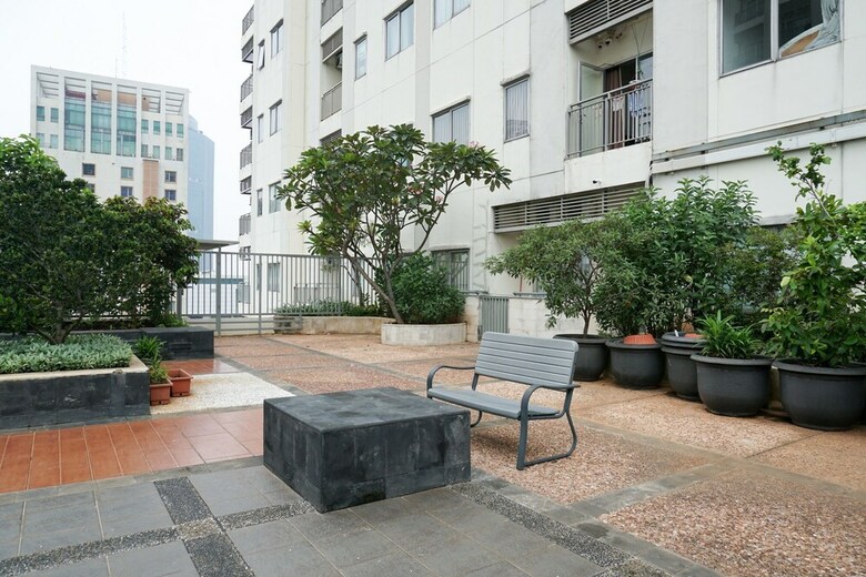 Elegant Pool View 2br Cosmo Mansion Apartment