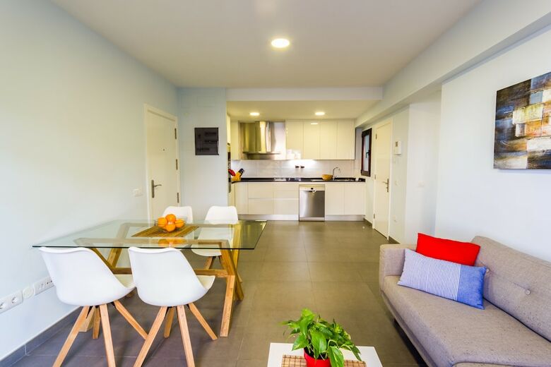 Luxury Beach Apartment