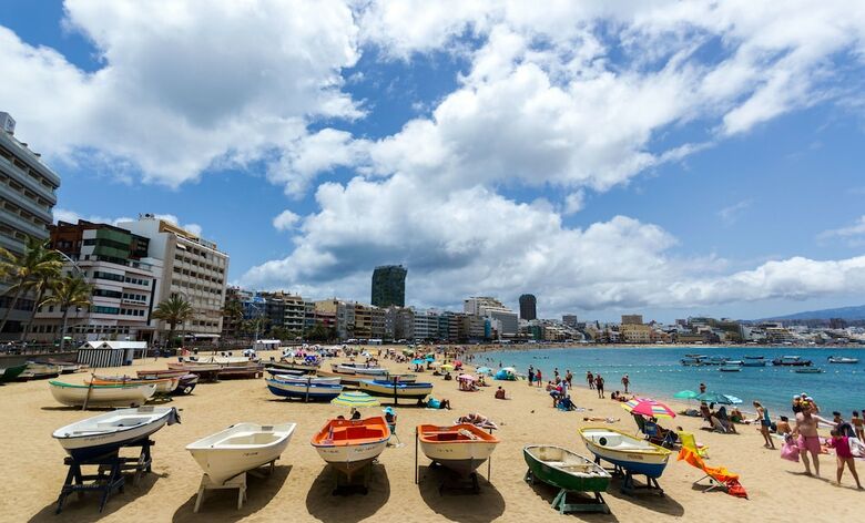 Luxury Beach Apartment