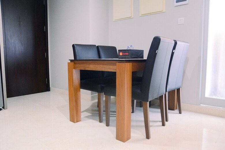 Luxurious 2br Ciputra Wold 2 Apartment