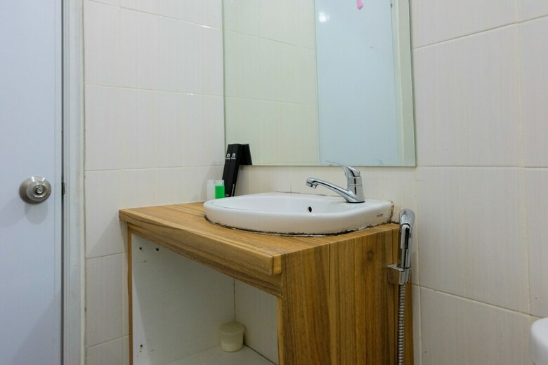 Homey And Comfy 2br Ayodhya Residence Apartment
