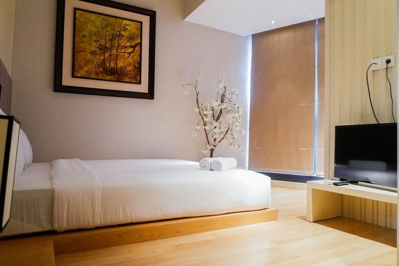 Luxurious 2br Apartment At The Peak Residence