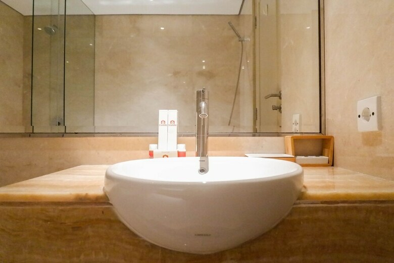 Luxurious 2br Apartment At The Peak Residence