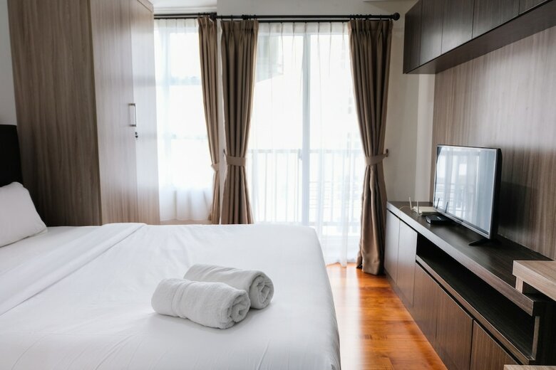 Minimalist Studio Saveria Apartment