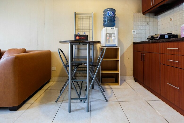 Modern 2br At City Home Apartment With Sofa Bed Near Moi