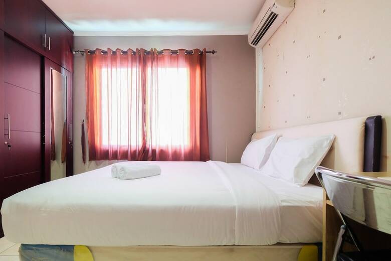 Modern 2br At City Home Apartment With Sofa Bed Near Moi