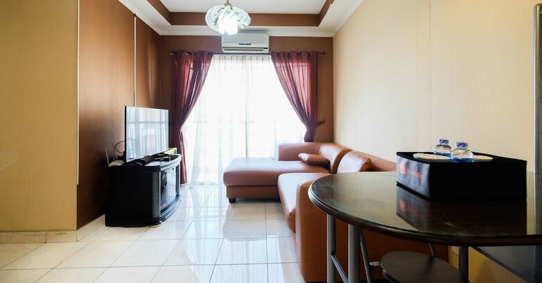Modern 2br At City Home Apartment With Sofa Bed Near Moi