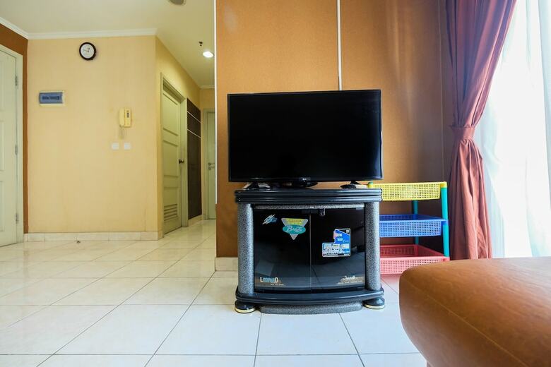 Modern 2br At City Home Apartment With Sofa Bed Near Moi