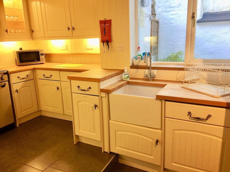 Stones Throw Cottage