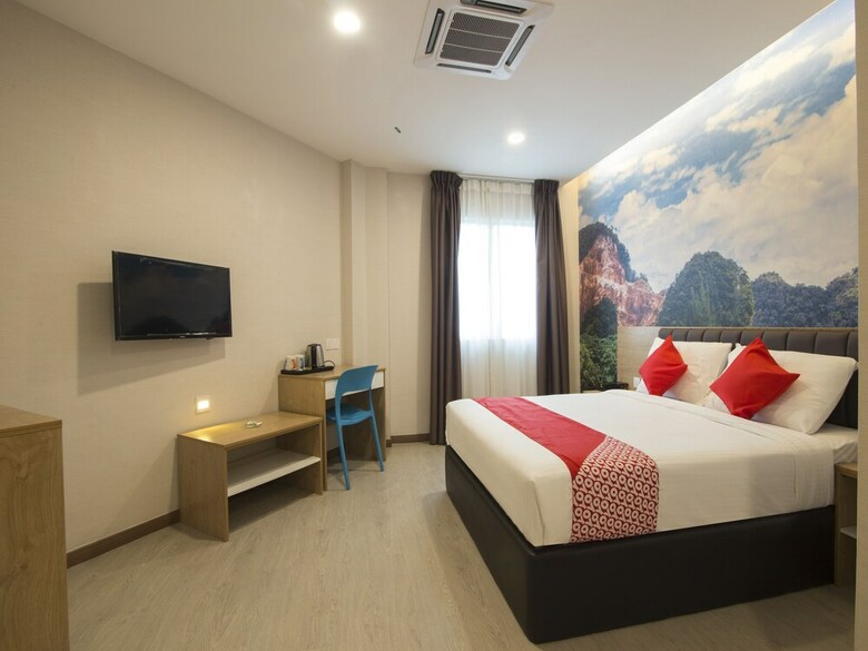 Oyo 44019 Nas Hotel