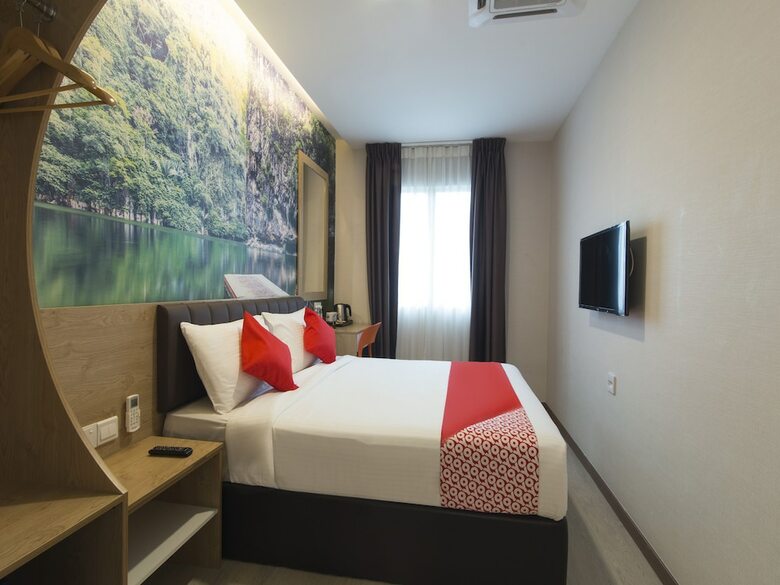 Oyo 44019 Nas Hotel