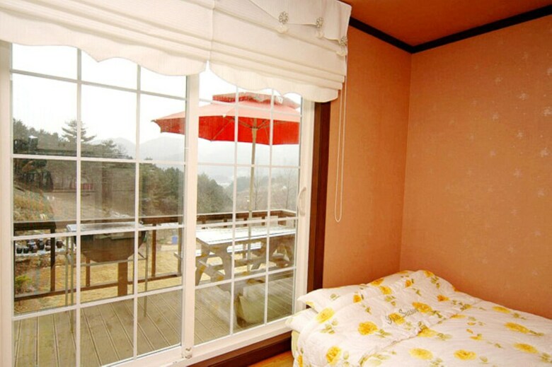 Starlight Hill Pension