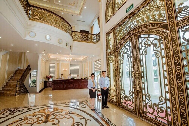 Dragon Legend Hotel