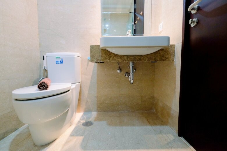 Simply Studio Menteng Park Apartment
