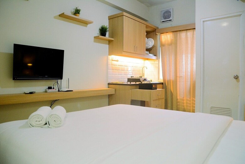 New Studio Gading Nias Grand Emerald Apartment