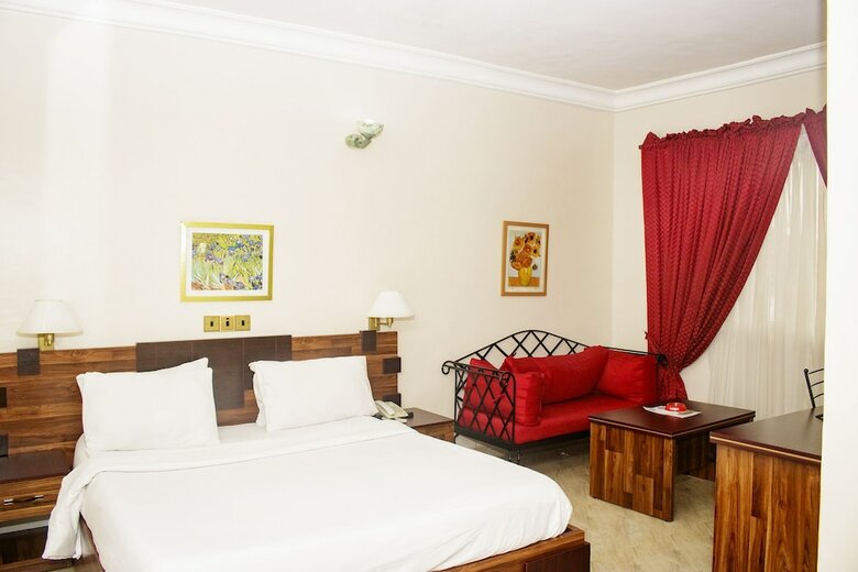 Bougainvillea Hotel
