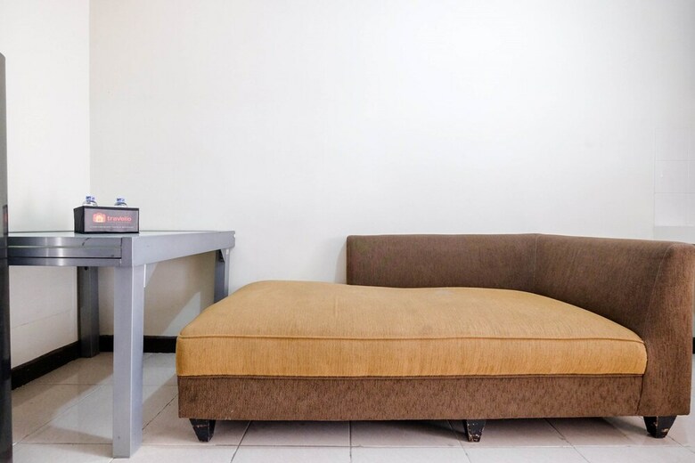 Spacious 2br Pluit Seaview Apartment