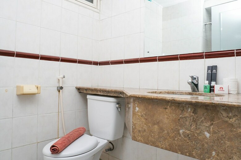 Spacious 3br With Balcony At Puri Casablanca Apartment