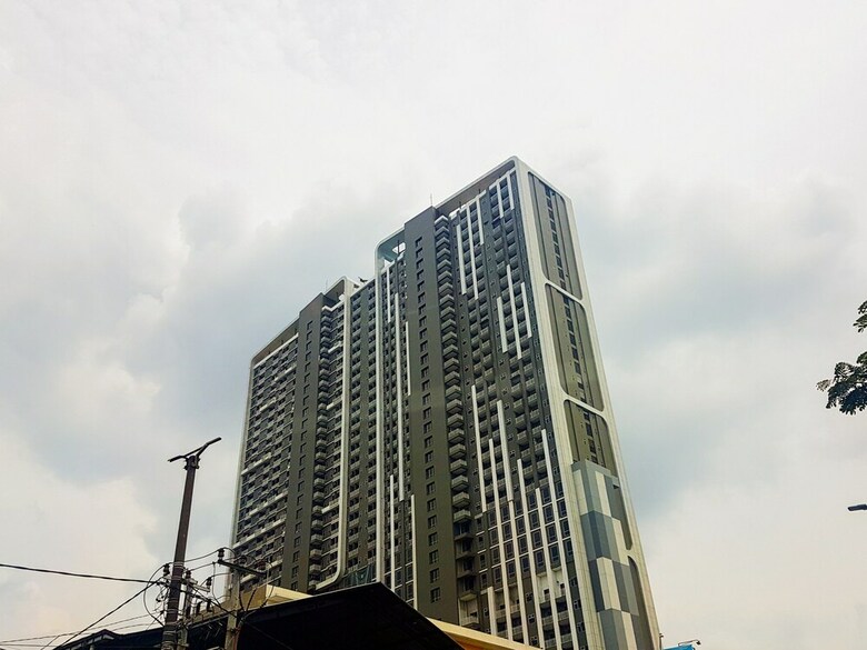 Spacious Studio Apartment At Springwood Residence