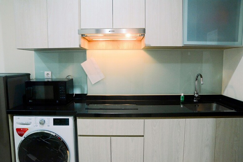 Spacious Studio Menteng Park Apartment