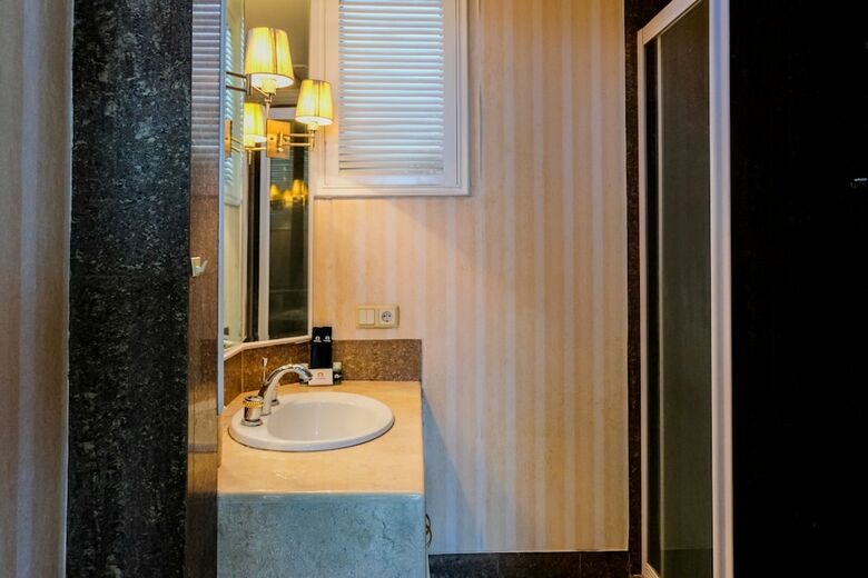 Spacious 2br Park Royale Apartment